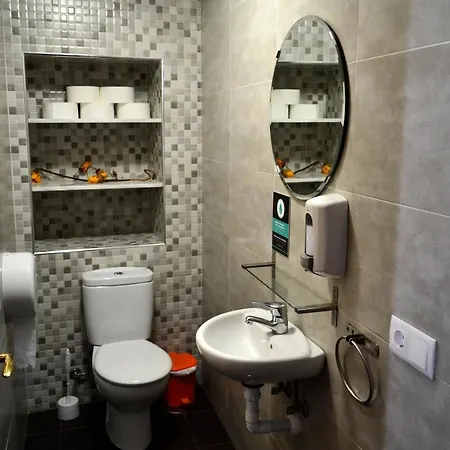 O Fogar De Teodomiro Konukevi 2*